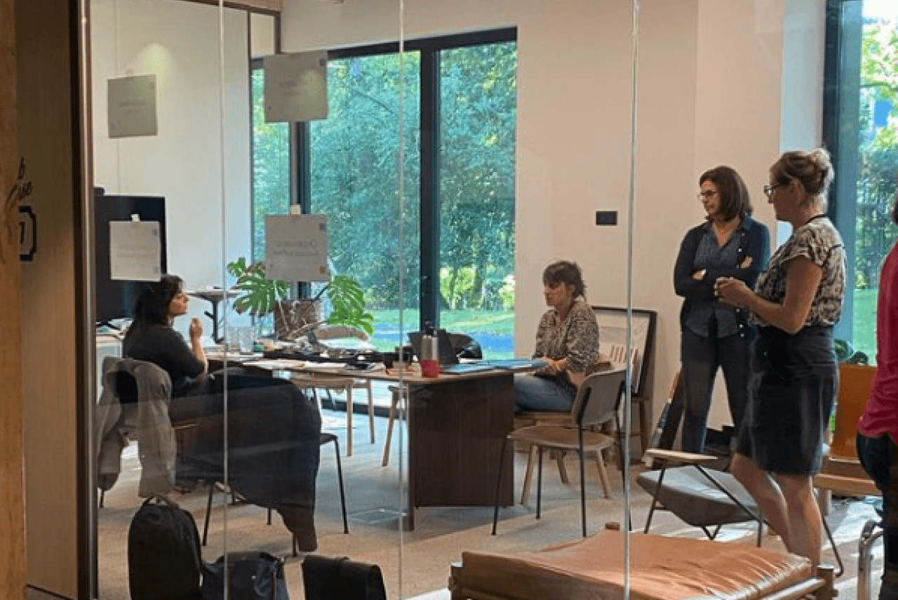 Howel actualité : Acheter VS louer ses bureaux : le match