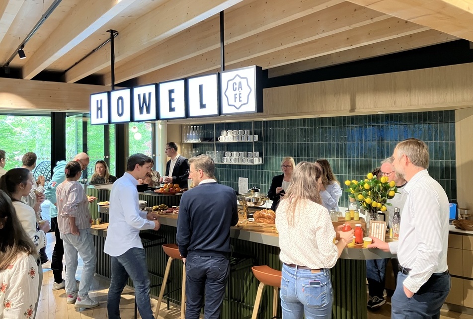 Howel : Pour qui ?