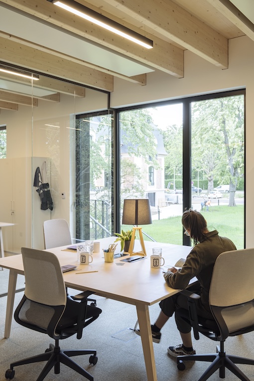 Howel HOWEL LILLE - WASQUEHAL : Bureaux  partagés - Le poste nomade<h1></h1> - image 2